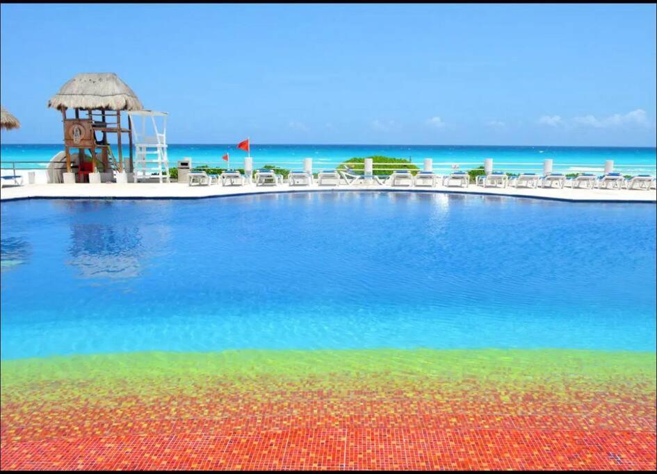 Amazing Beachfront Apartment Канкун Экстерьер фото