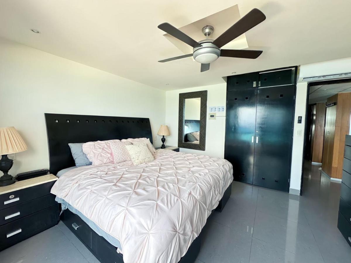 Amazing Beachfront Apartment Канкун Экстерьер фото